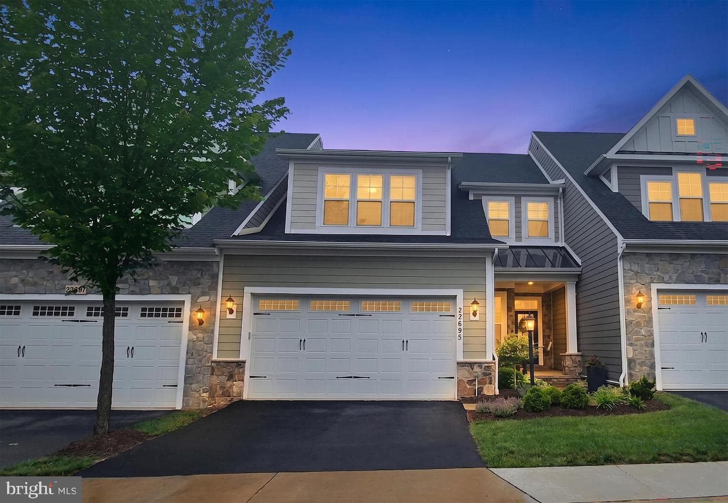 23695 Cypress Glen Square photo 2