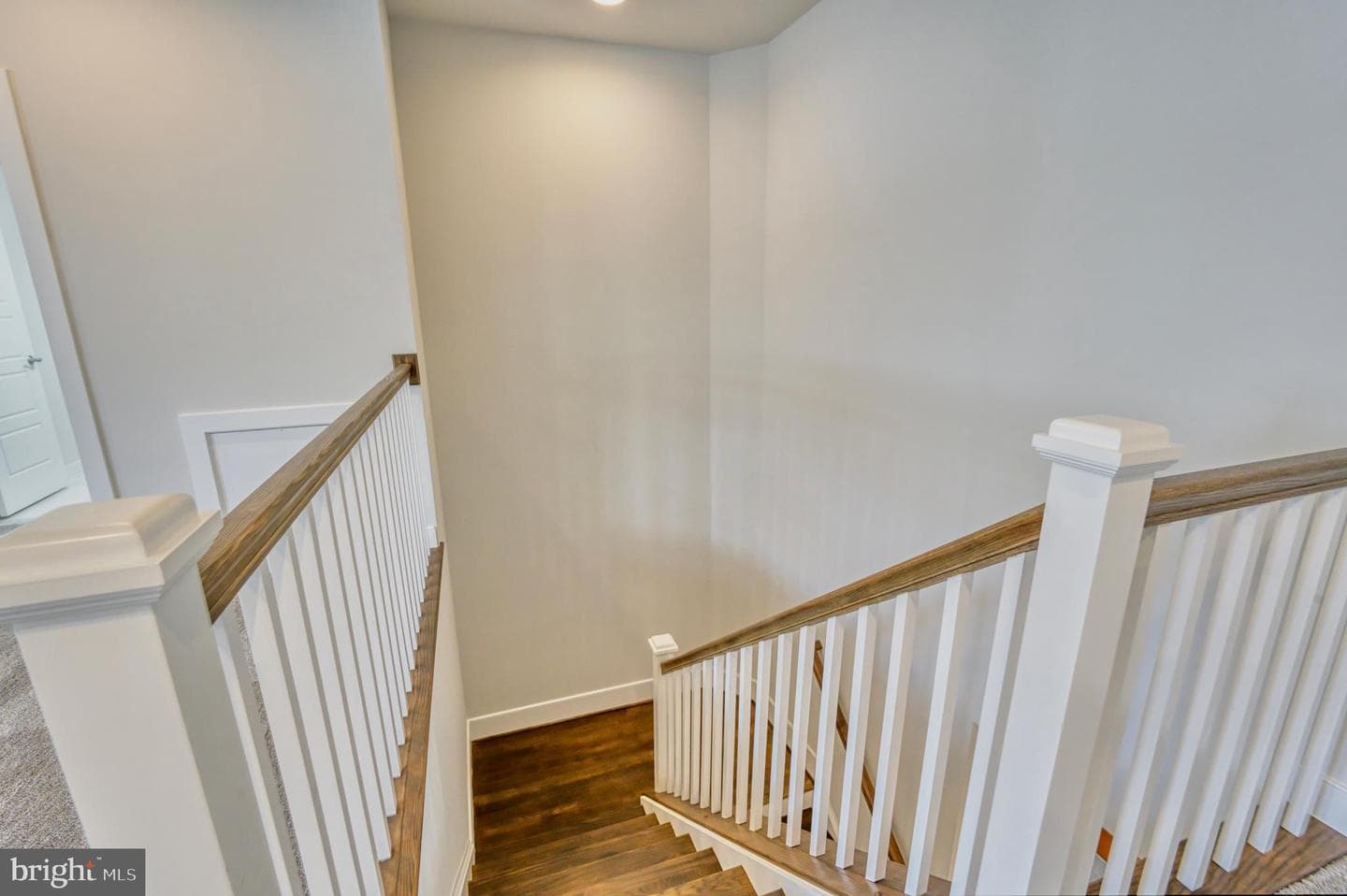 23695 Cypress Glen Square photo 32