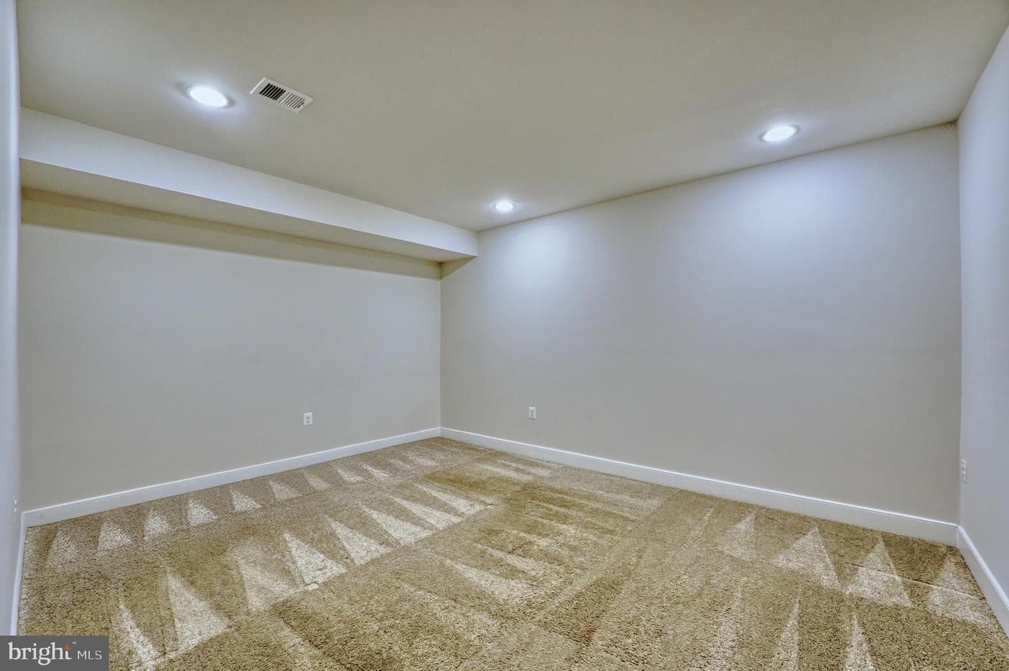 23695 Cypress Glen Square photo 40