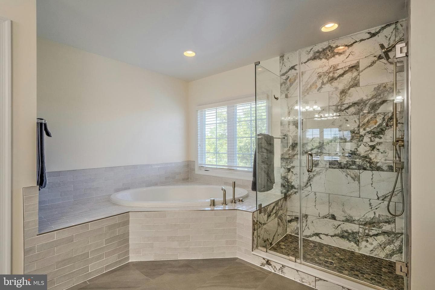 20950 Highland Creek Drive photo 29