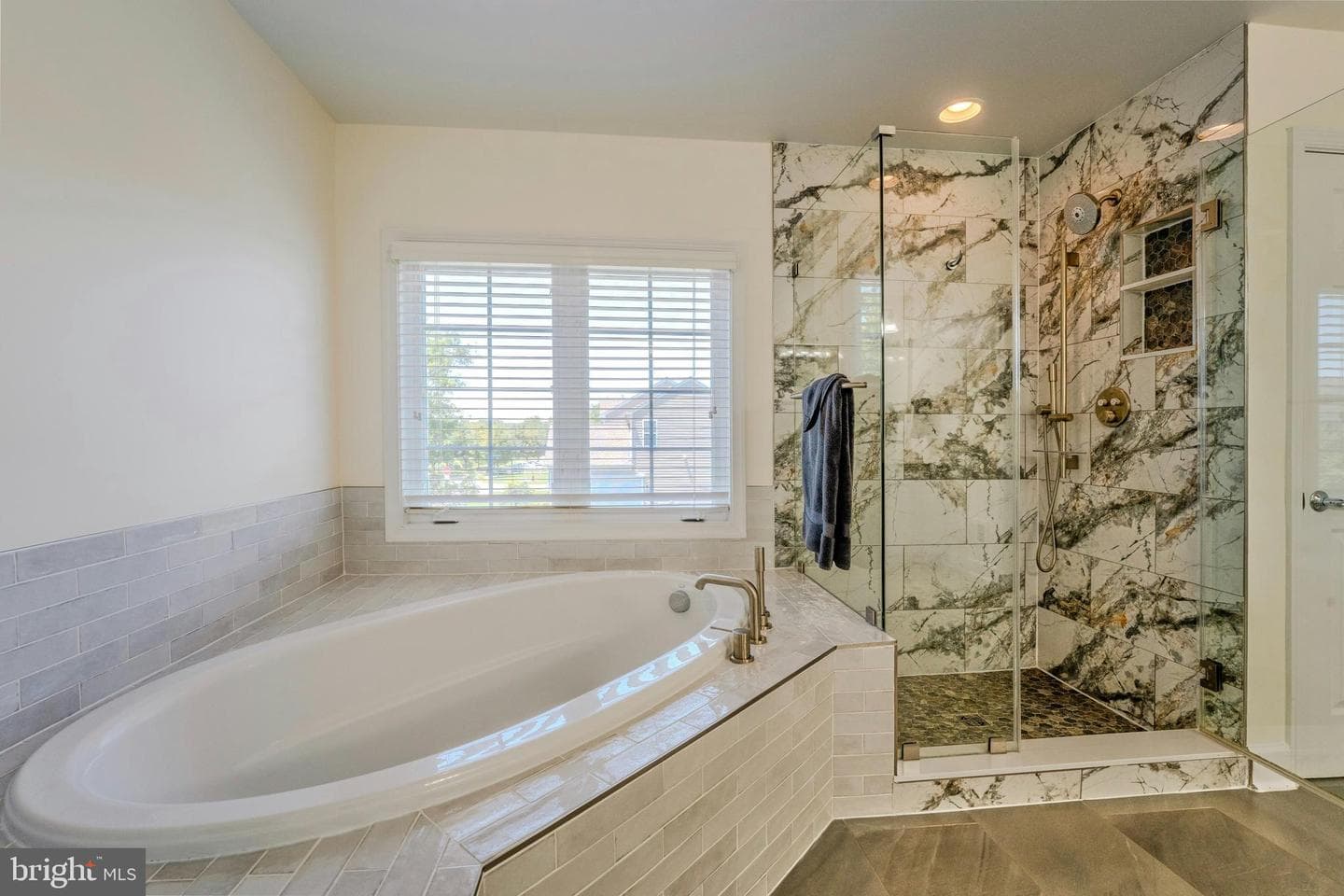 20950 Highland Creek Drive photo 30