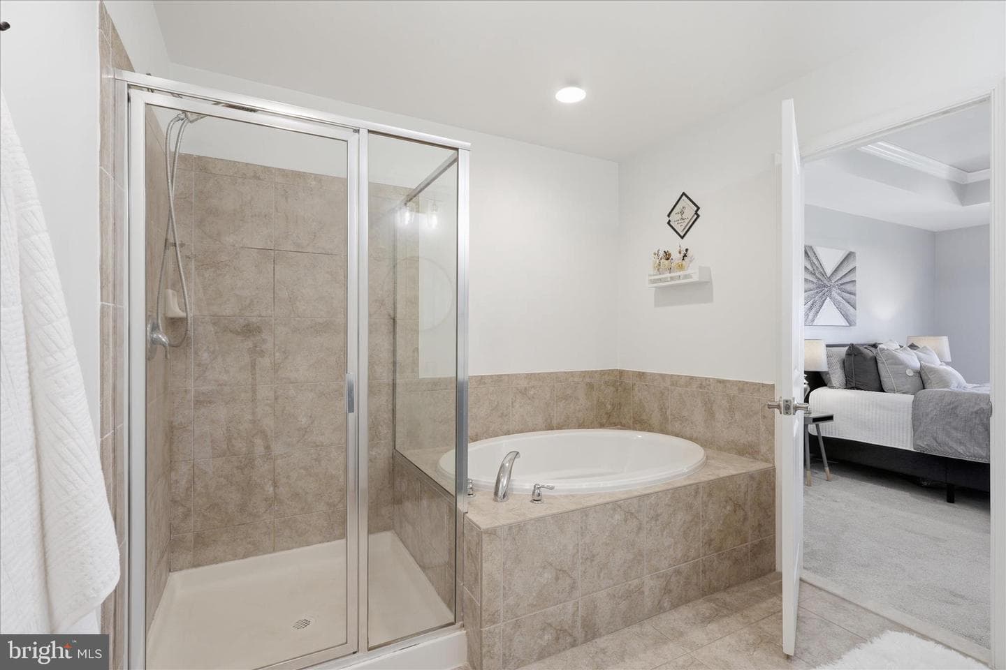 44110 Vaira Terrace photo 25