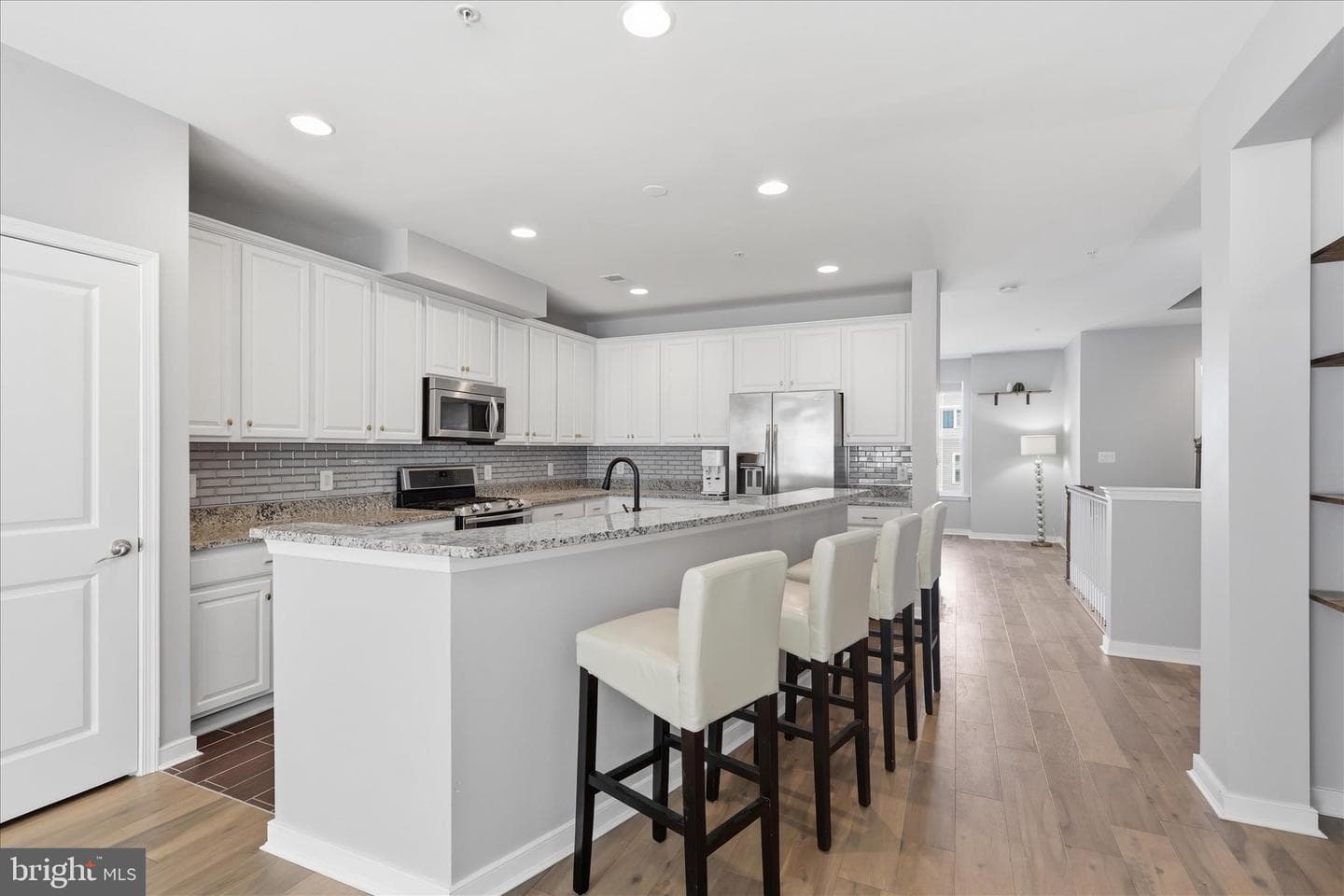 44110 Vaira Terrace photo 4