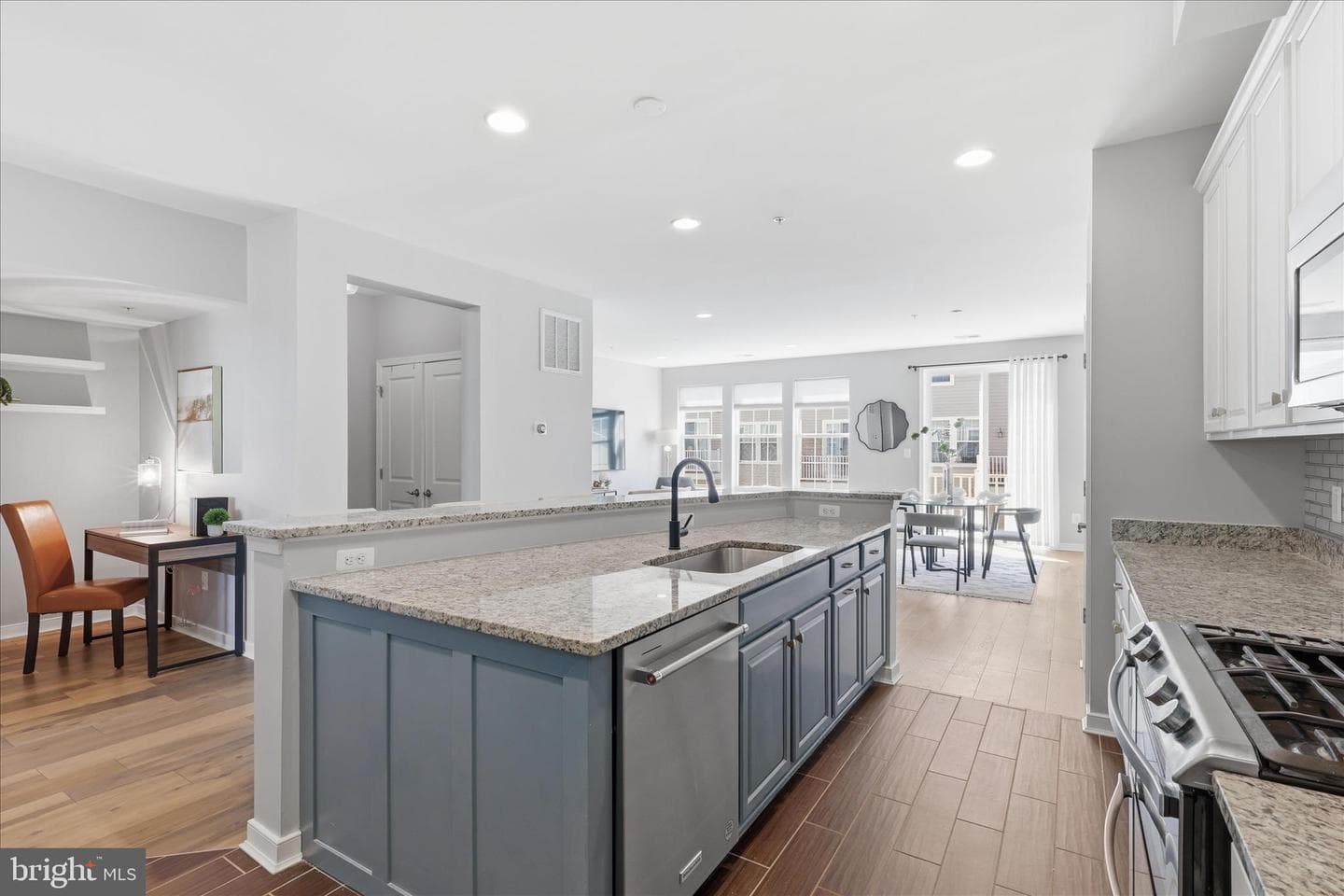 44110 Vaira Terrace photo 5