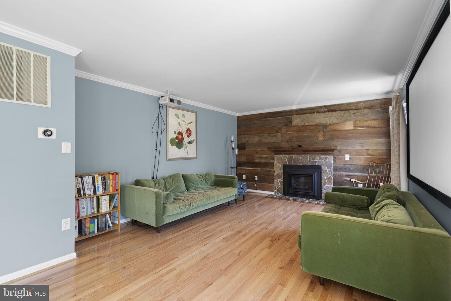 818 Bellview Court NE photo 24