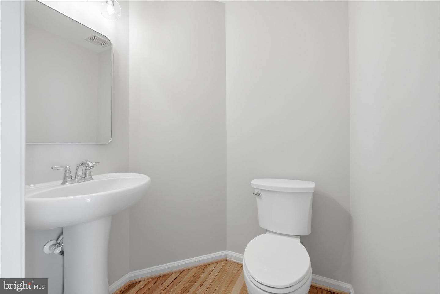 20 Tilgham Place photo 16