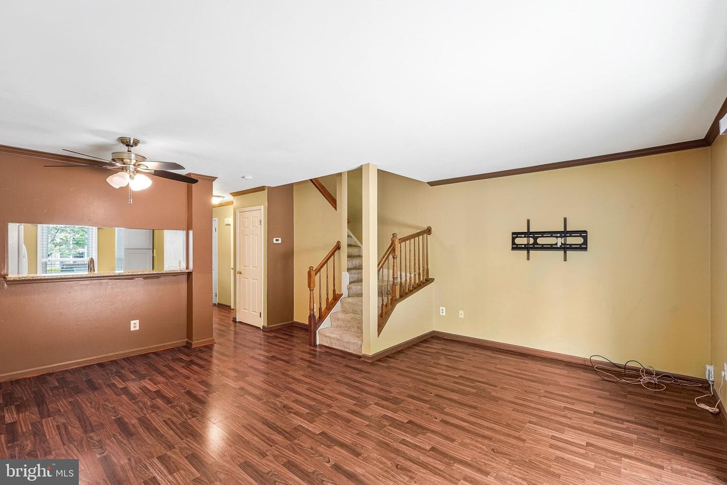 44052 Aberdeen Terrace photo 2