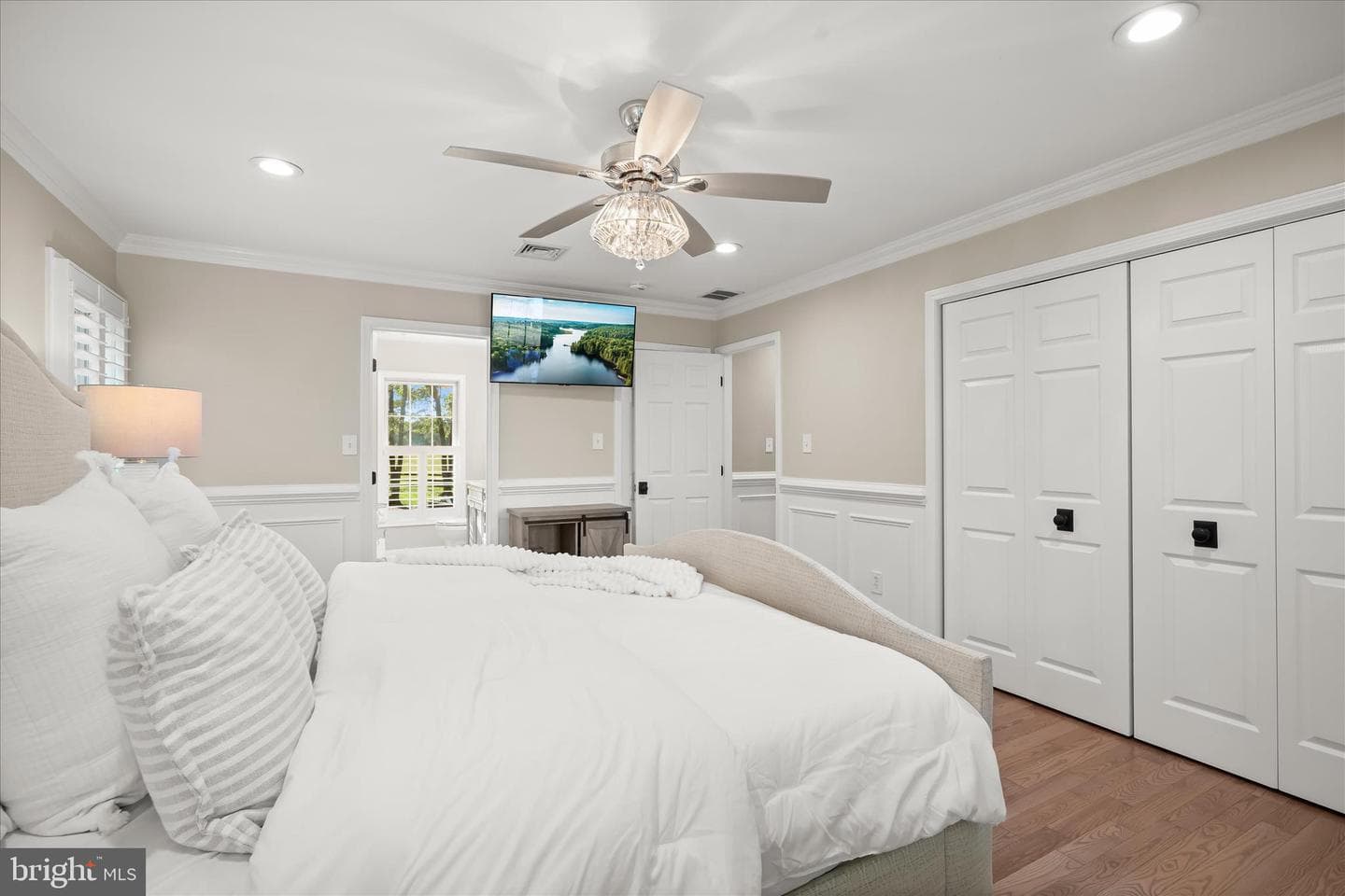 20295 Sommerset Court photo 34
