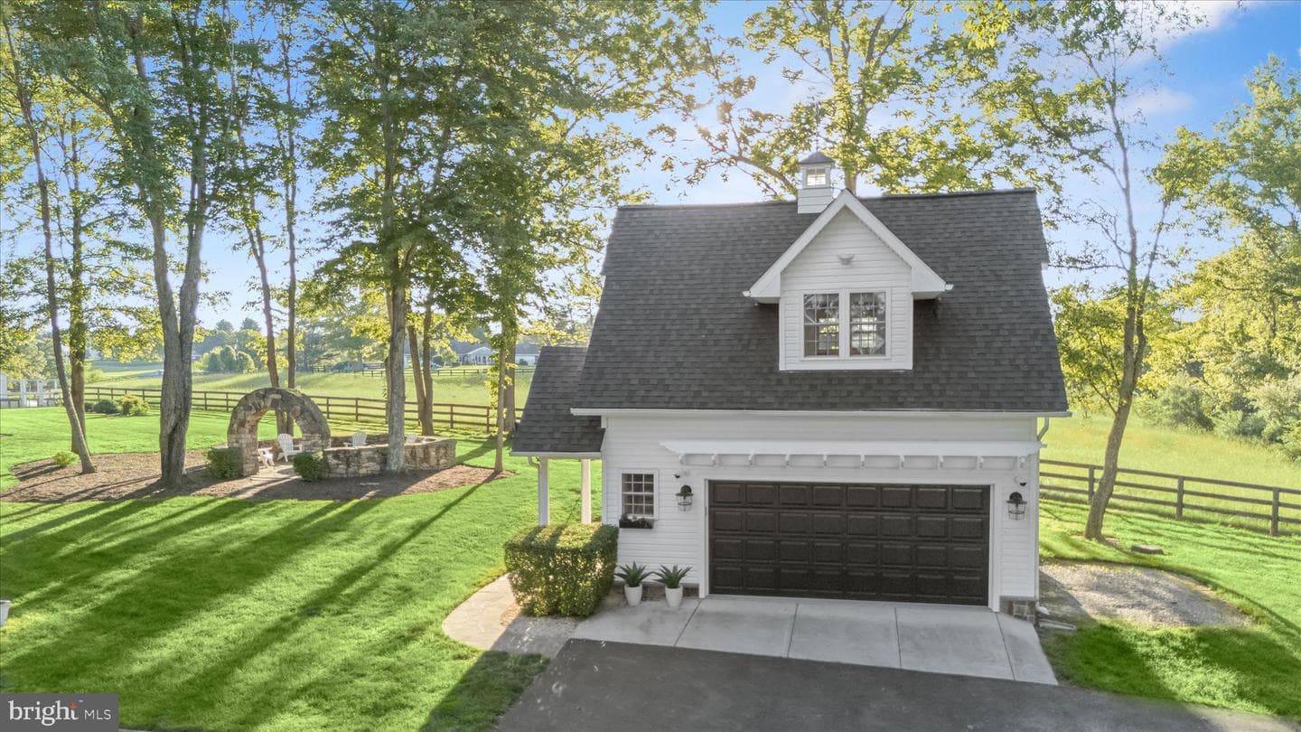 20295 Sommerset Court photo 68