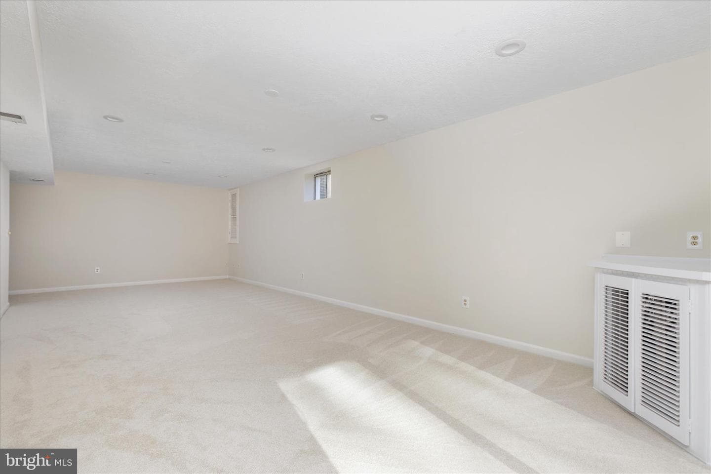 43870 Ludlum Court photo 43