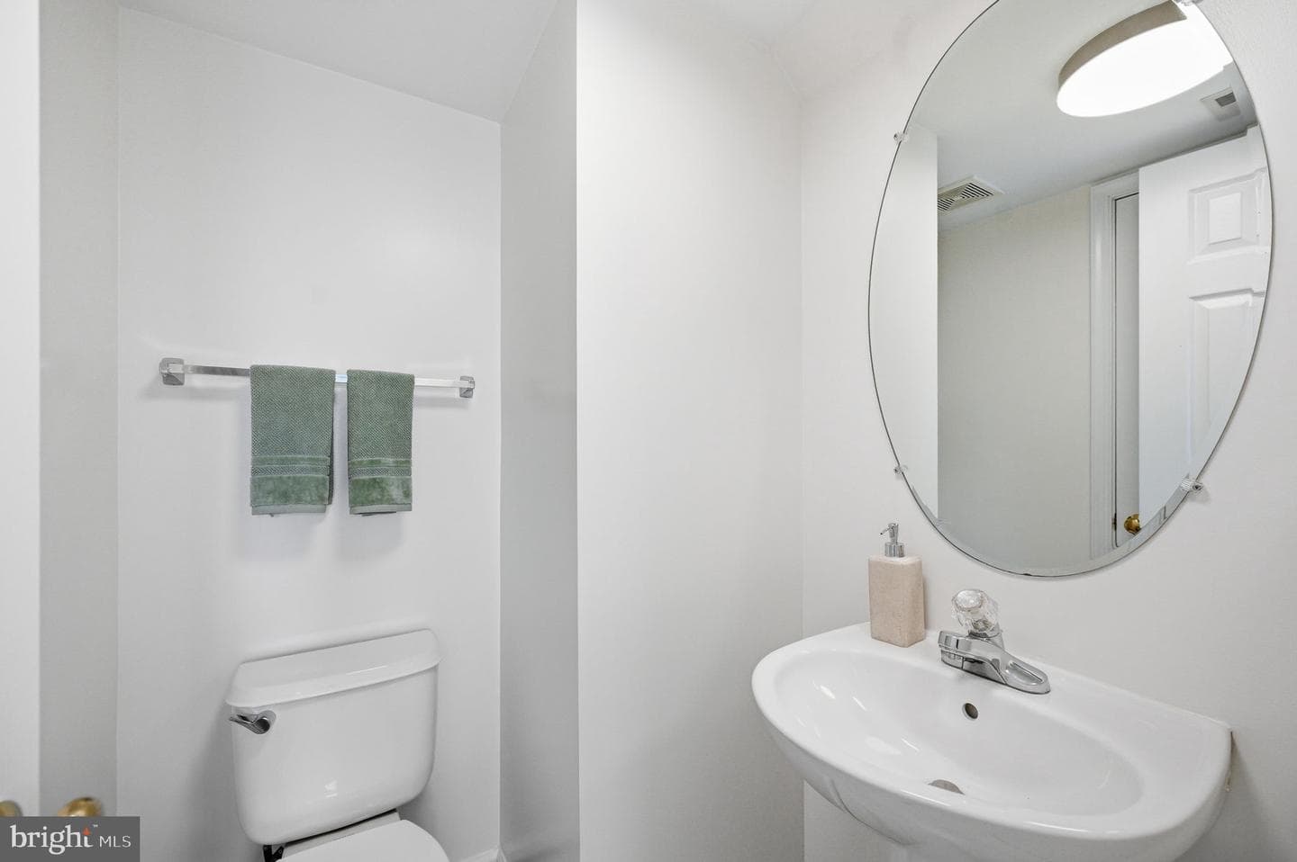 22330 Great Trail Terrace photo 18