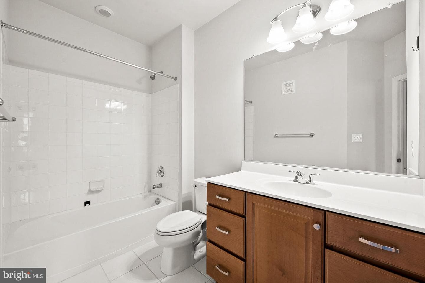 23275 Milltown Knoll Square #118 photo 34