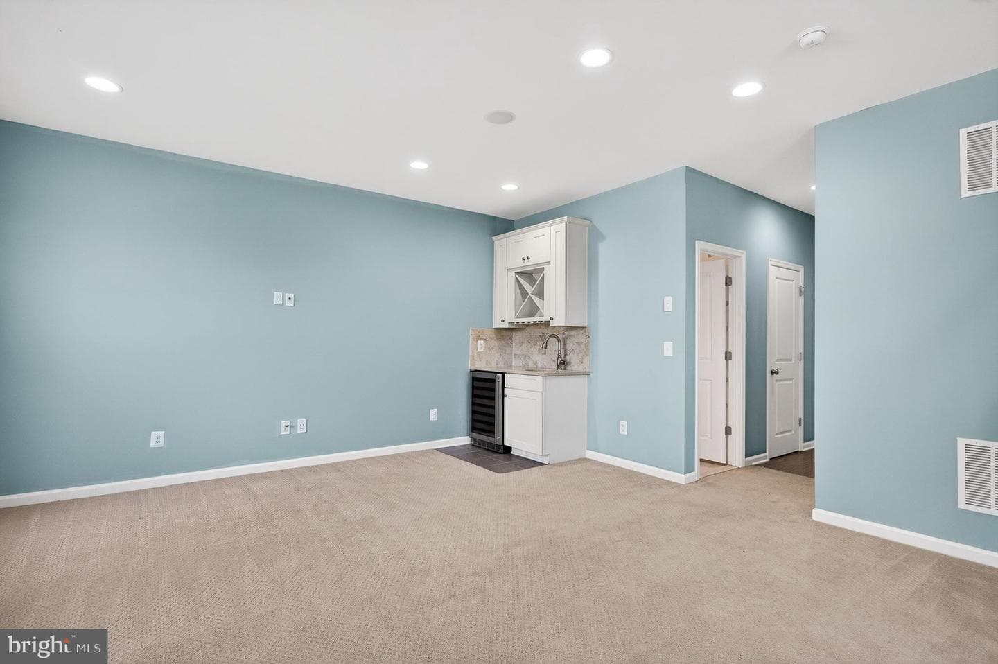 23387 Epperson Square photo 5
