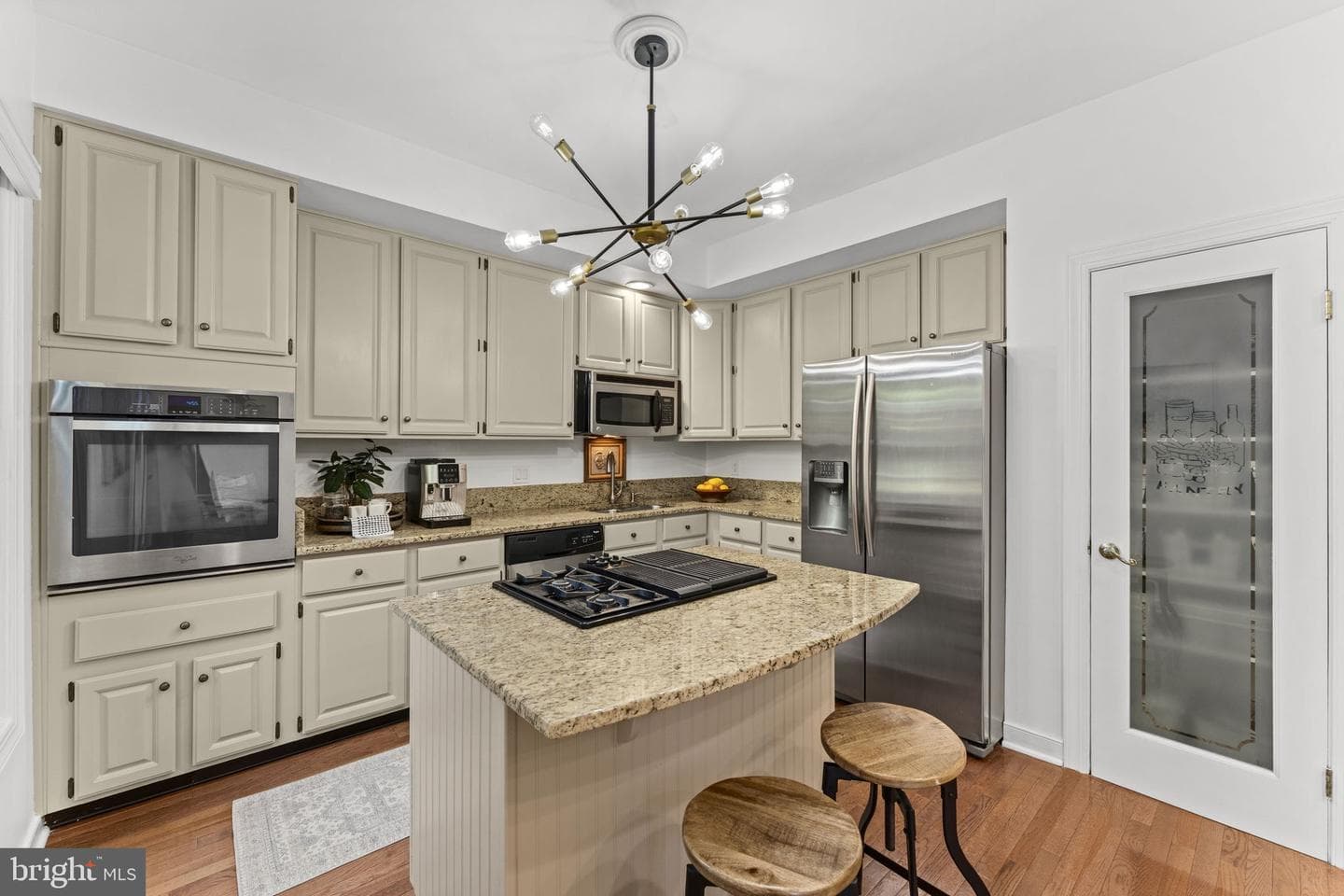 46522 Lynnhaven Sq photo 3