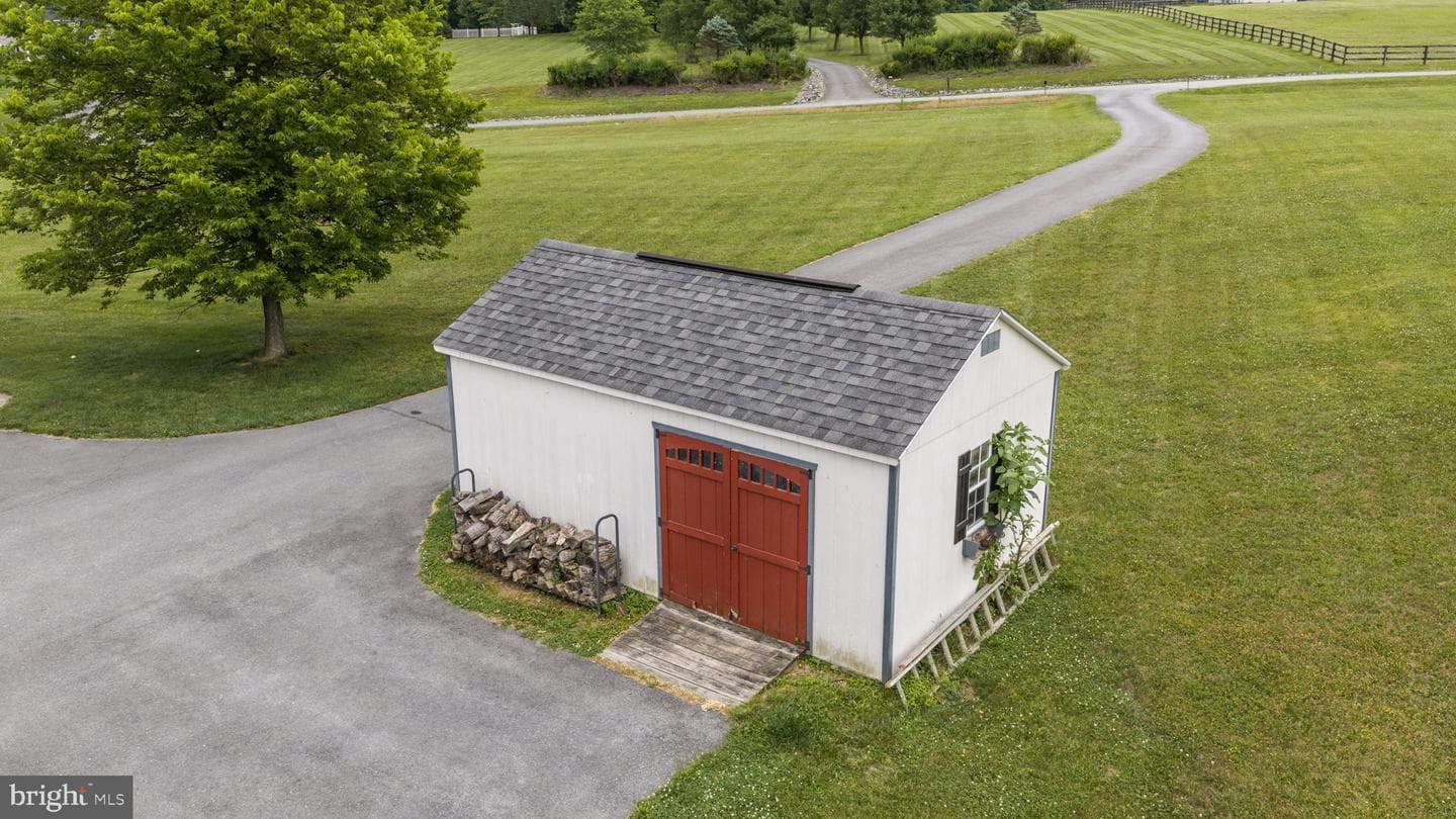 11293 Allium Lane photo 55