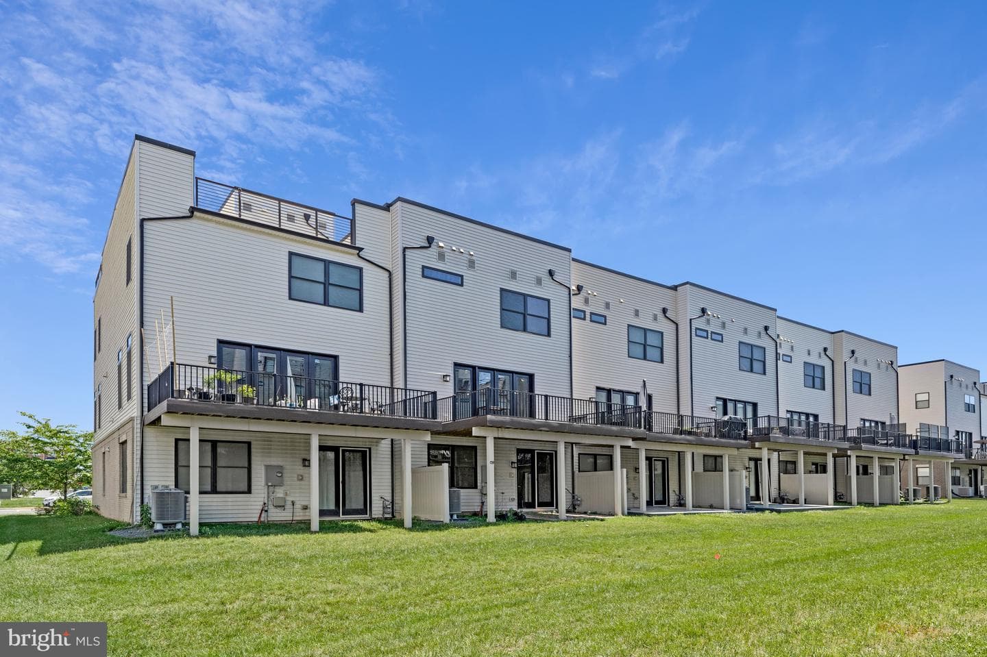 23543 Buckland Farm Terrace photo 48