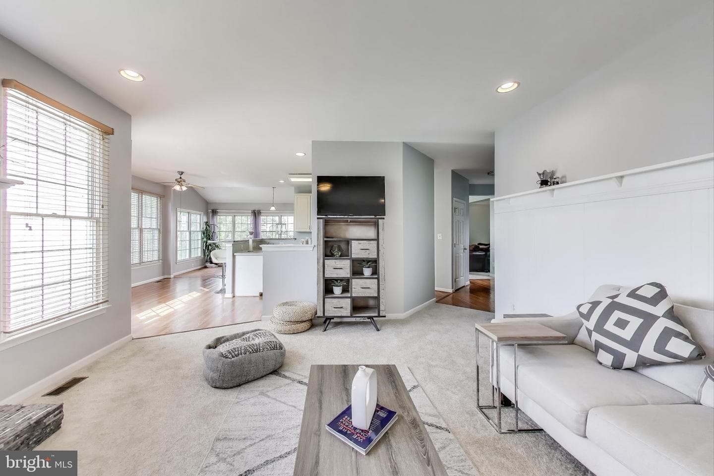 42647 Harris Street photo 18