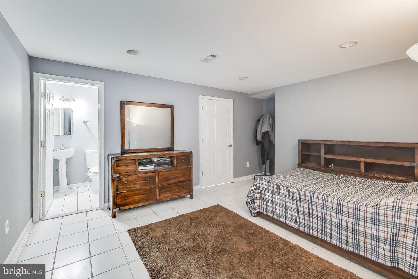 42647 Harris Street photo 39