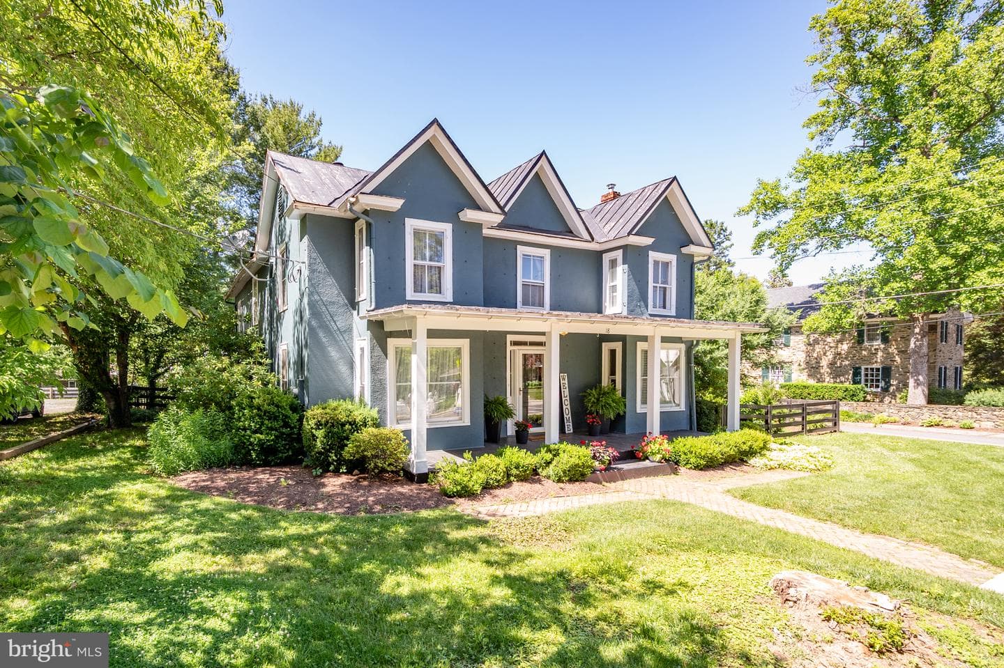 18 E Loudoun Street, Round Hill