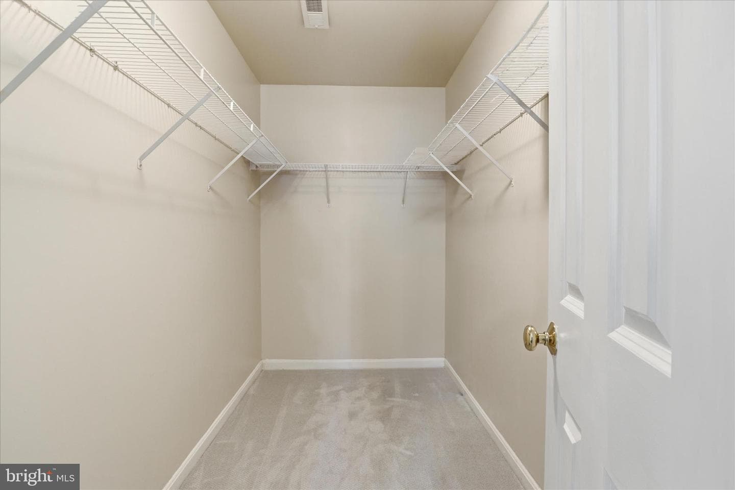 20385 Bowfonds Street photo 9