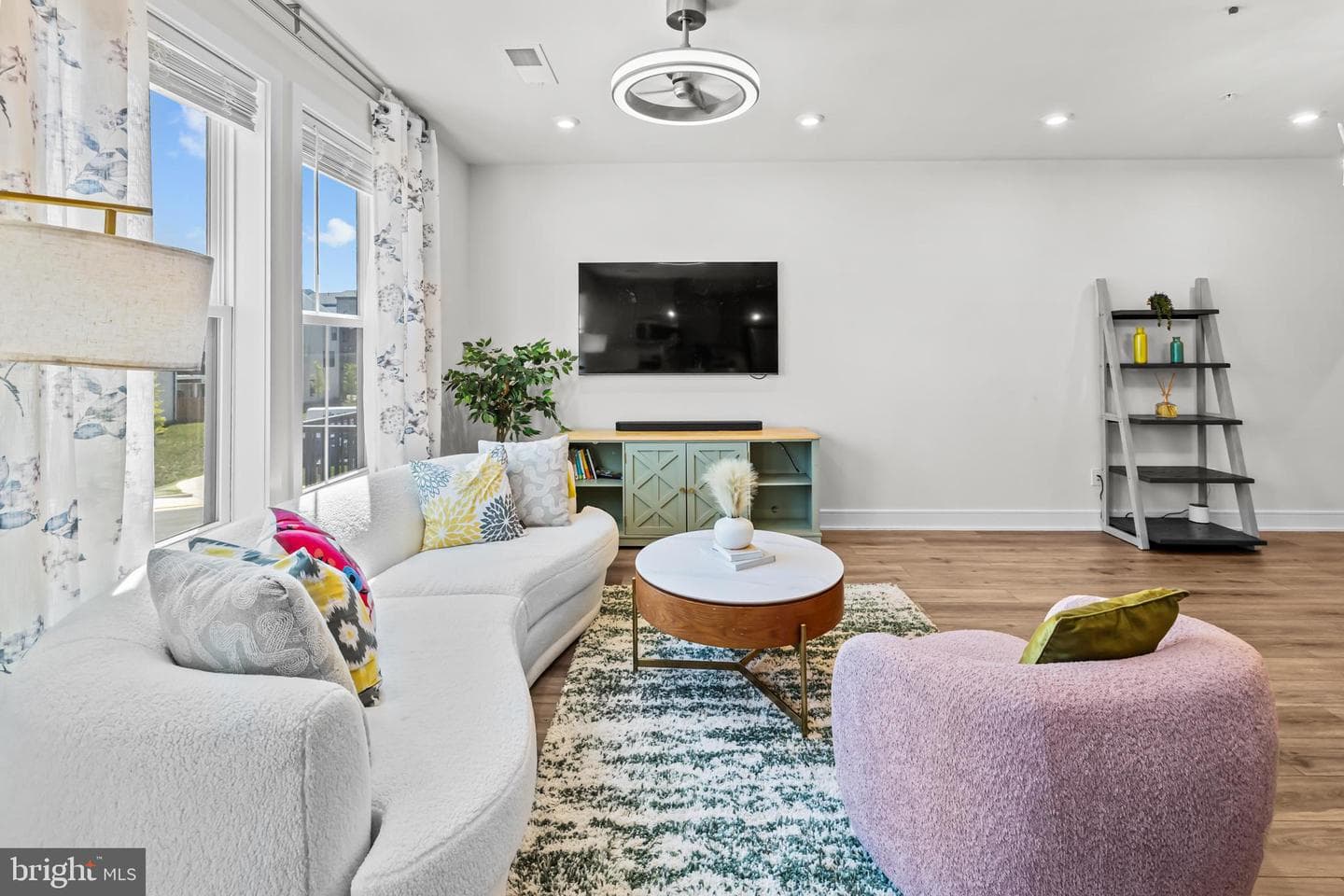 43350 Farringdon Square photo 13