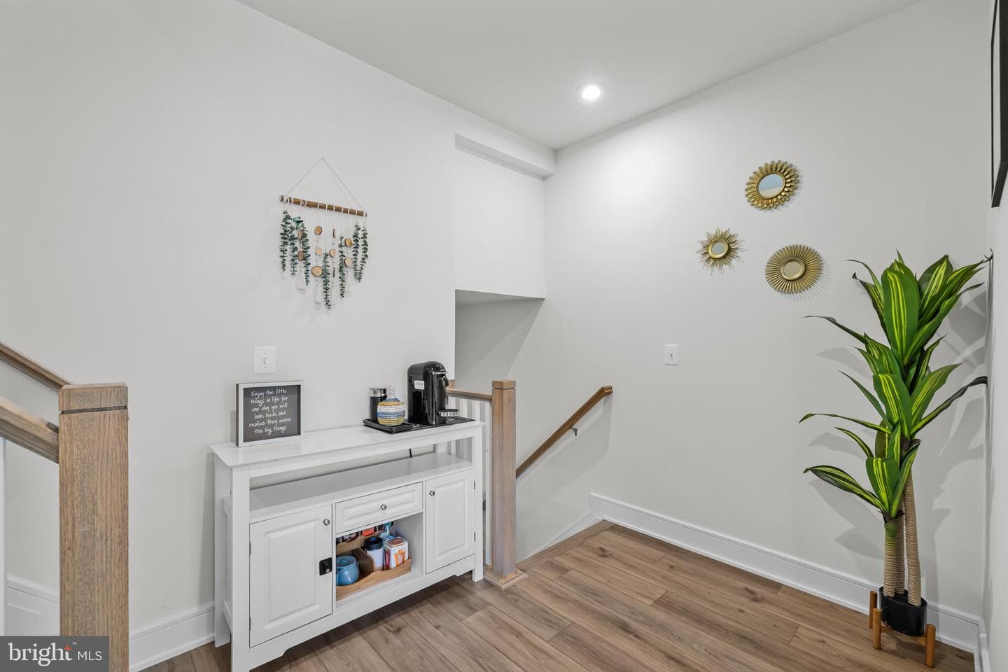 43350 Farringdon Square photo 7