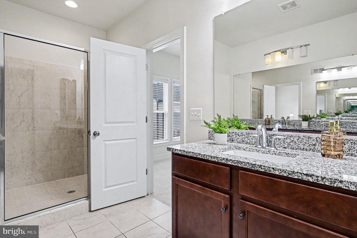 42361 Vancouver Terrace photo 13