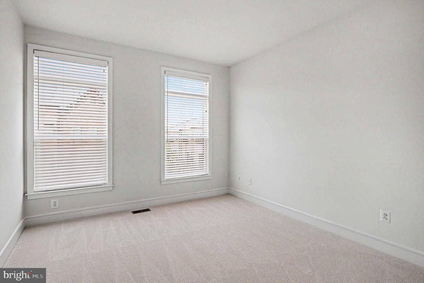 42361 Vancouver Terrace photo 16