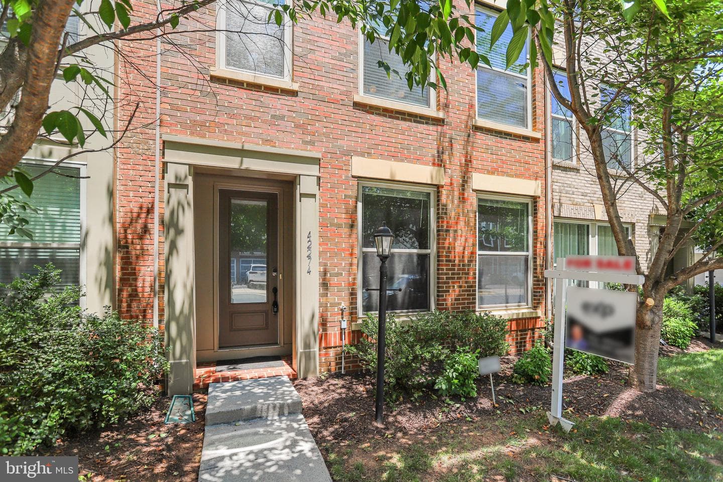 42274 Hampton Woods Terrace, Ashburn