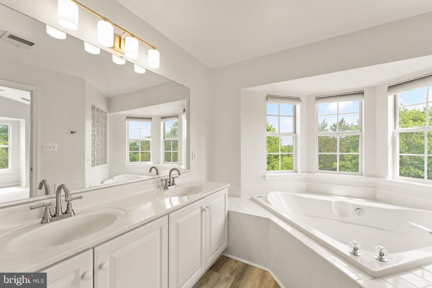 21610 Monmouth Terrace photo 45