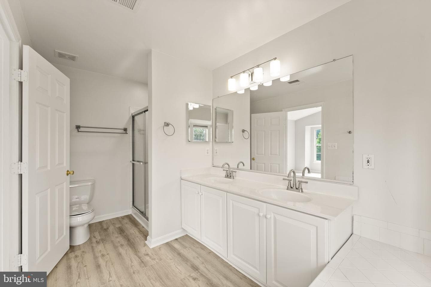 21610 Monmouth Terrace photo 46