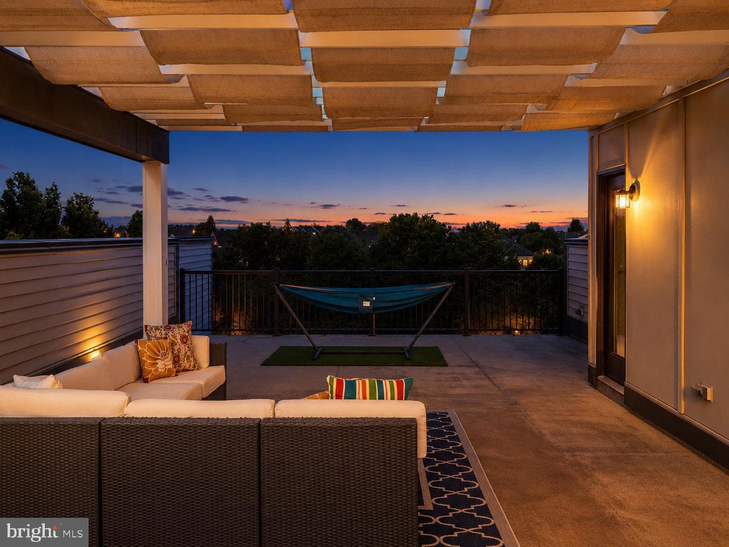 23072 Sullivans Cove Square, Brambleton