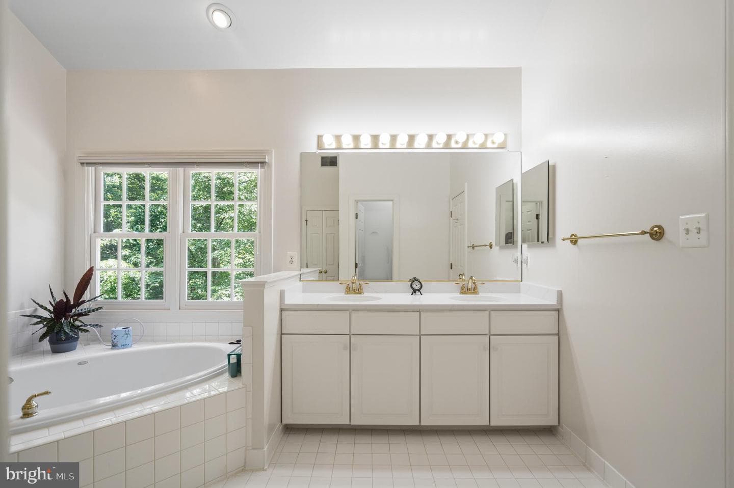 1195 Hawling Place SW photo 39