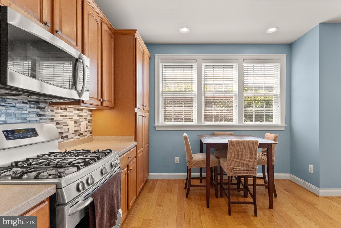 610 Battery Terrace NE photo 16