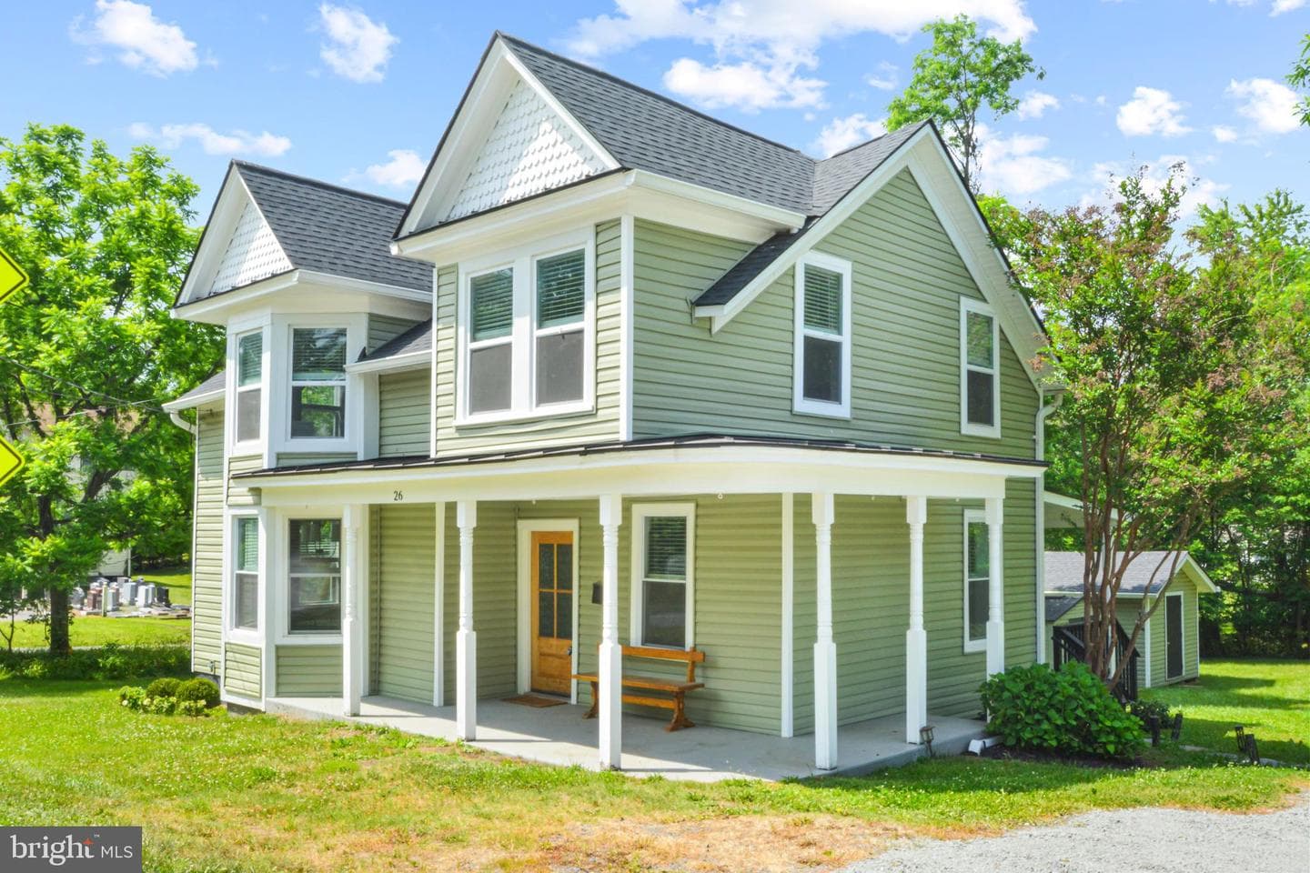 26 W Colonial Highway, Hamilton