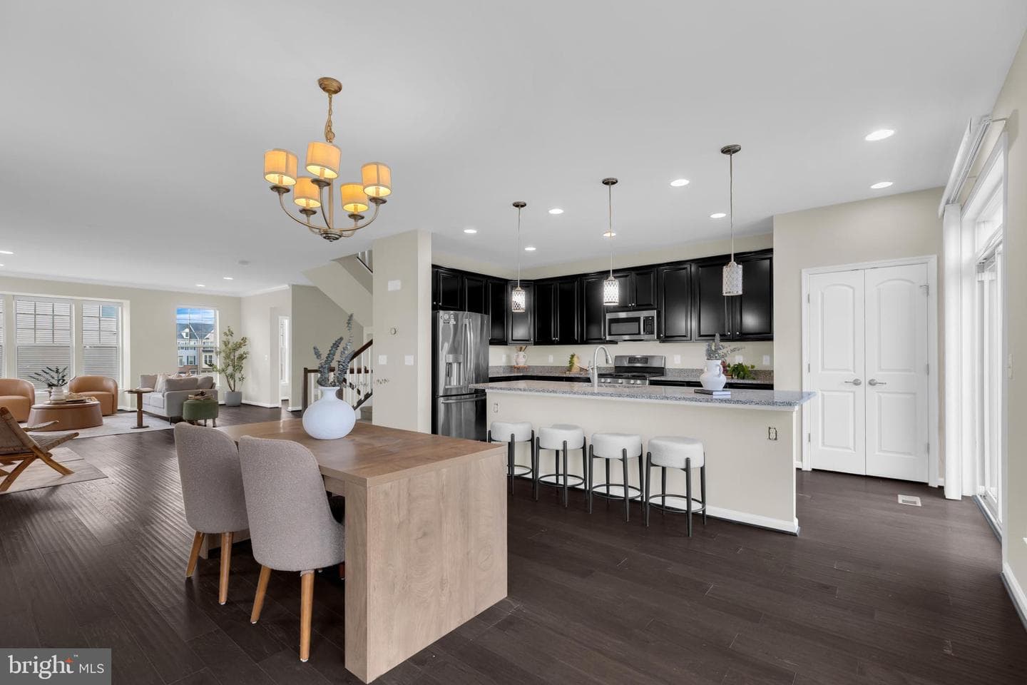 25284 Arrowroot Terrace photo 11
