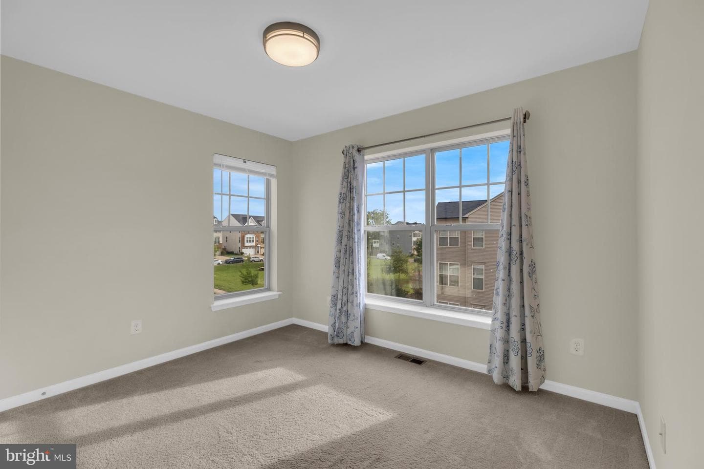 25284 Arrowroot Terrace photo 26