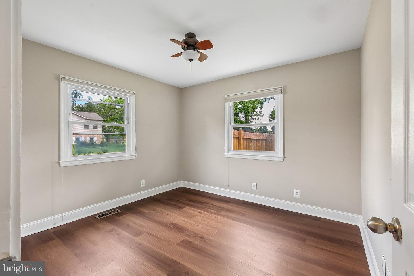 108 N Cypress Road N photo 18