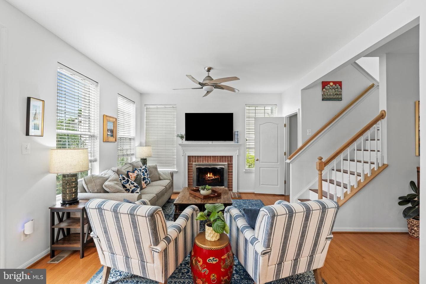 20309 Vermeer Street photo 11