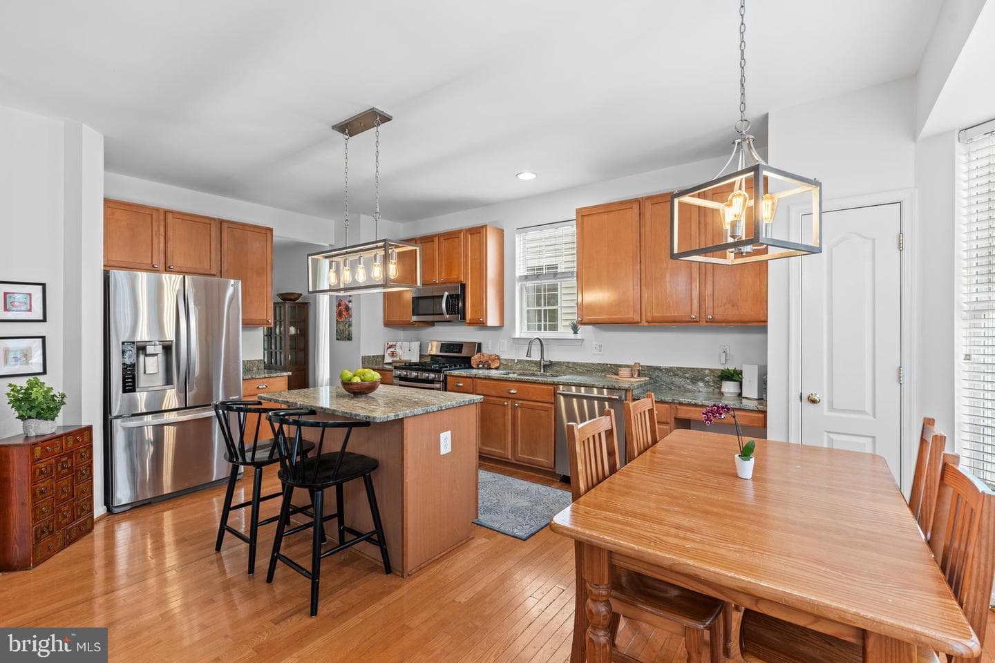 20309 Vermeer Street photo 9