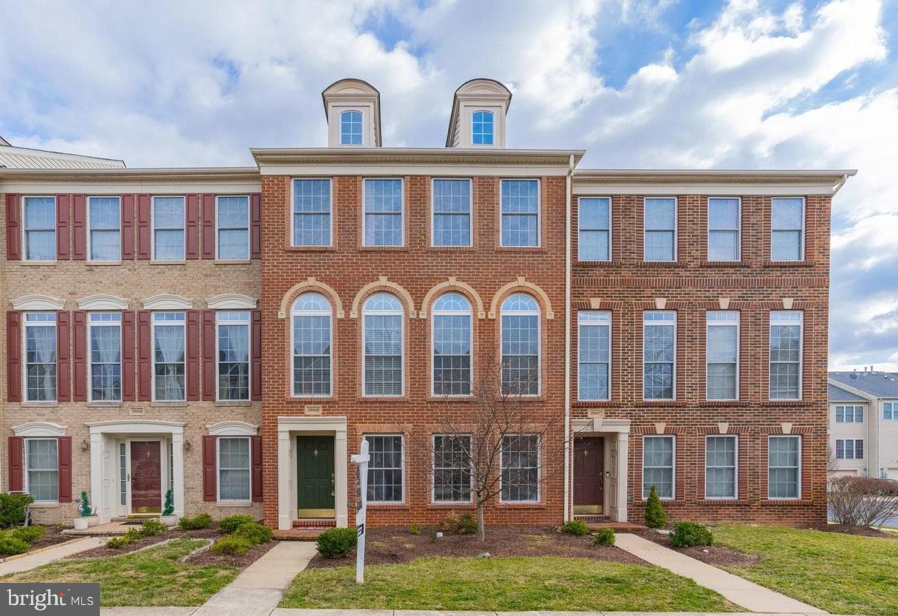 25835 Turlough Terrace, Chantilly