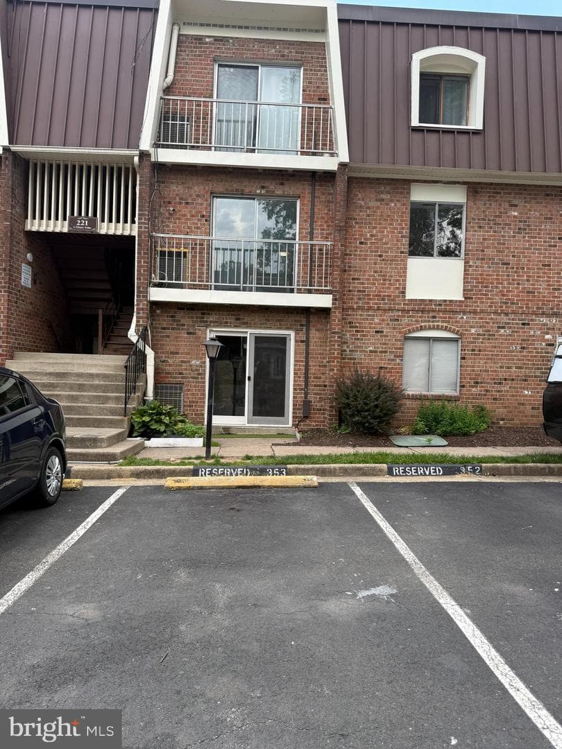 221 N Fillmore Avenue #6, Sterling
