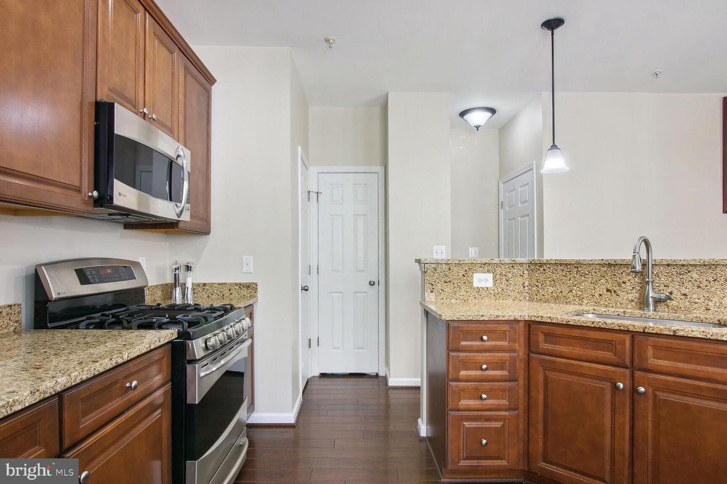 24650 Caribou Square photo 10
