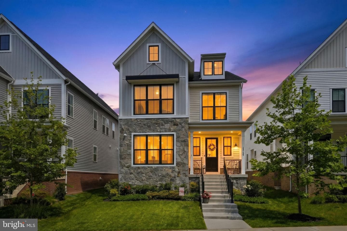 23135 Glenwood Heights Circle, Brambleton