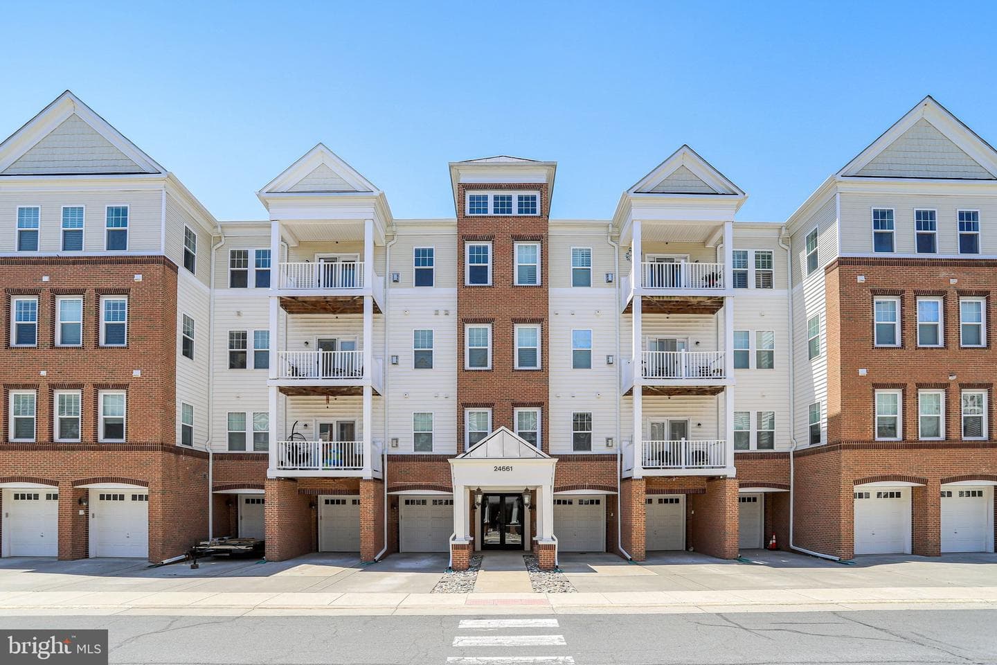 24661 Woolly Mammoth Terrace #401, Aldie