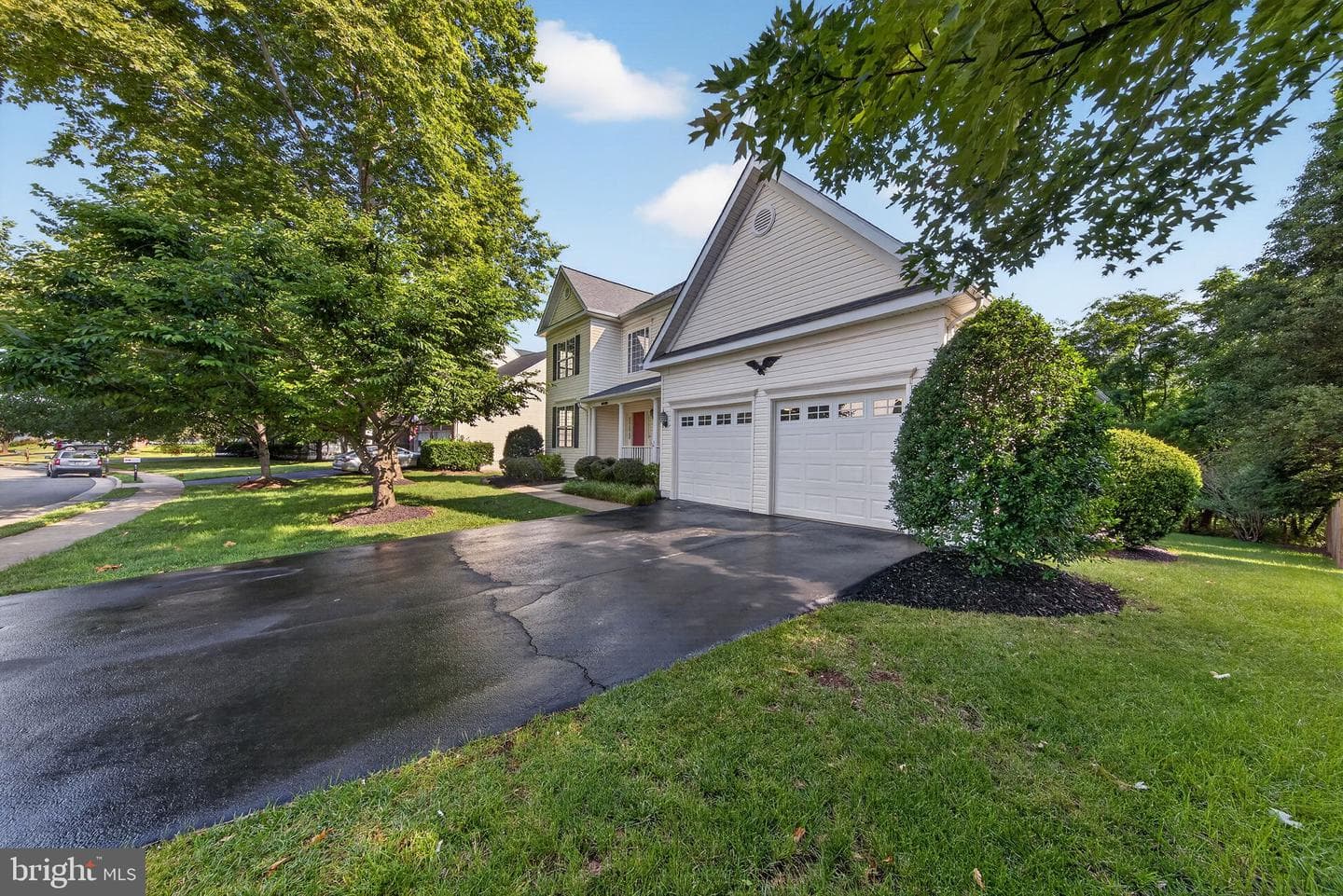 852 Macalister Drive SE photo 3