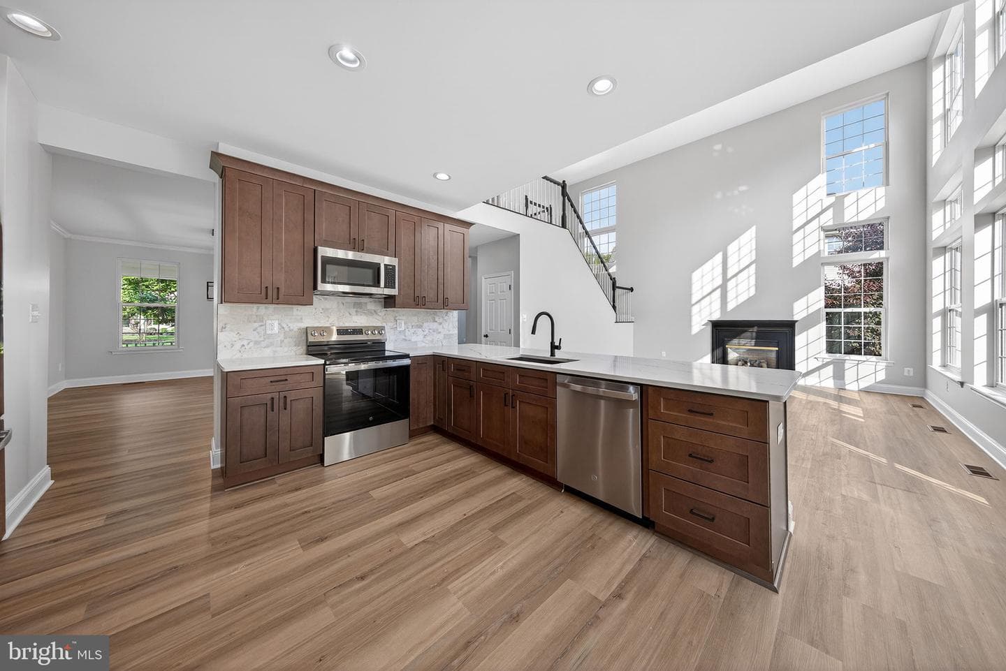 852 Macalister Drive SE photo 36