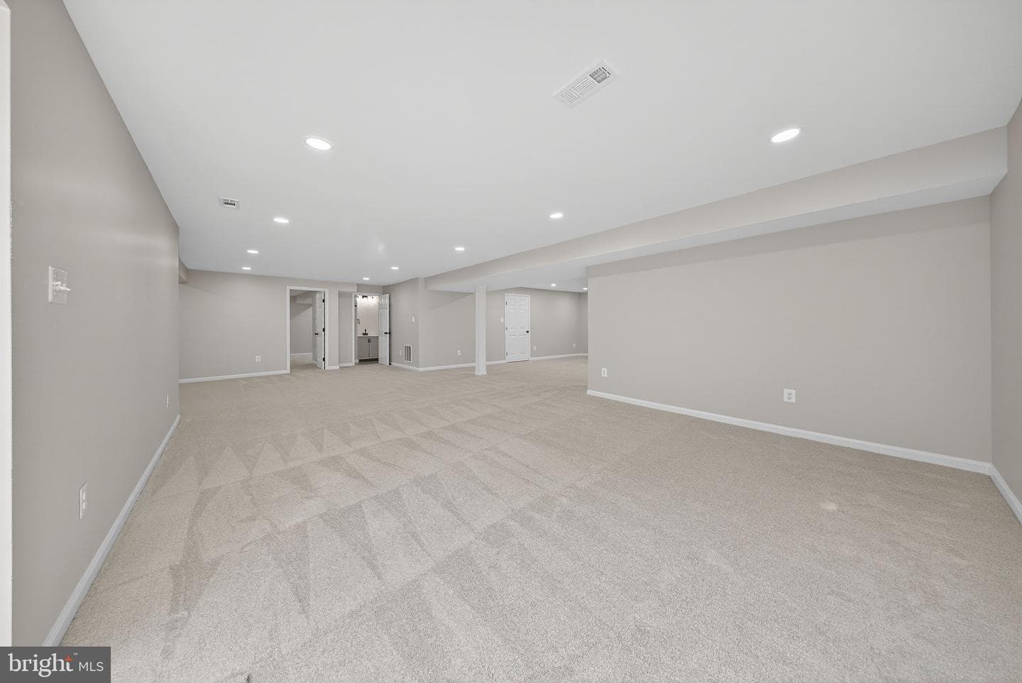 852 Macalister Drive SE photo 67