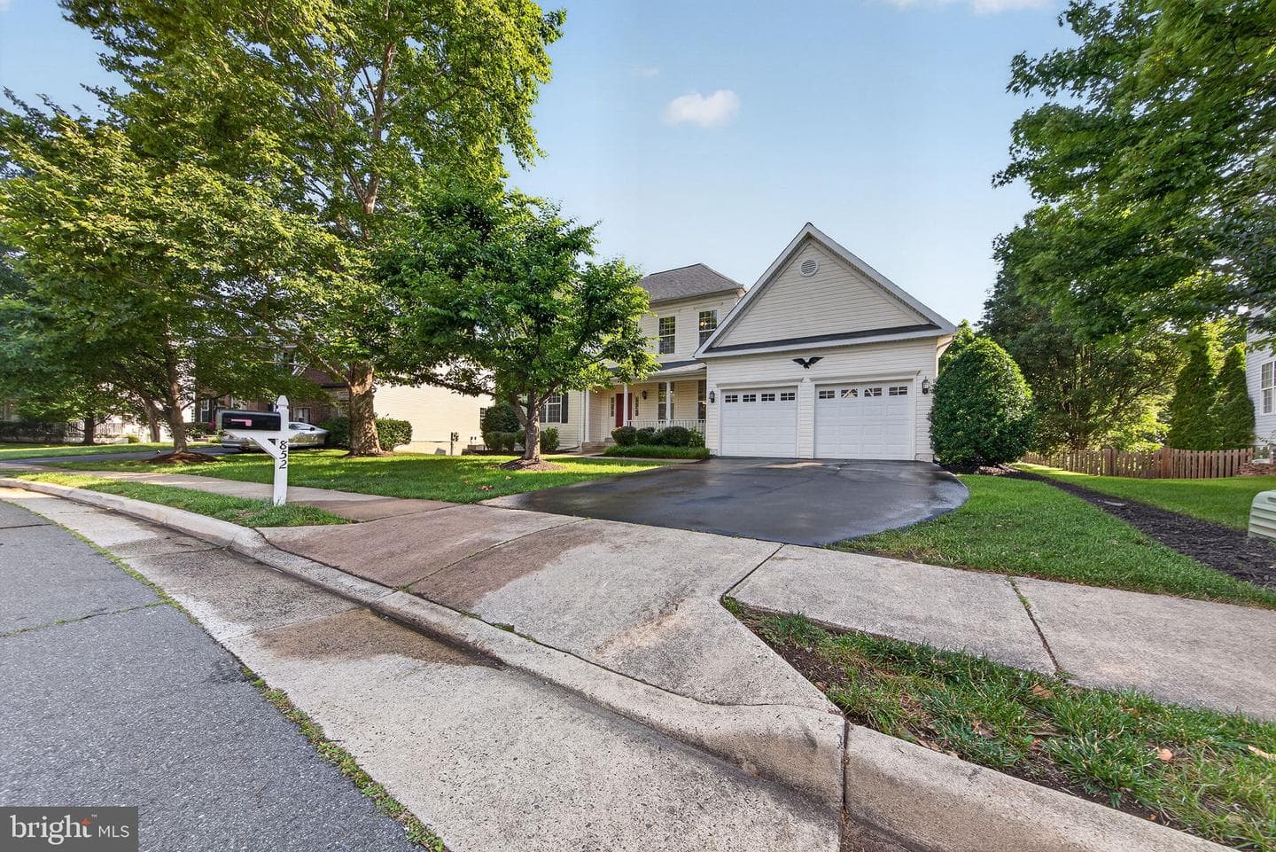 852 Macalister Drive SE photo 7