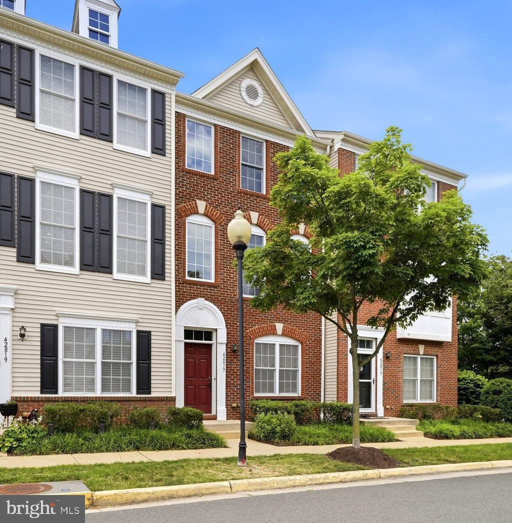 42817 Pamplin Terrace, Chantilly